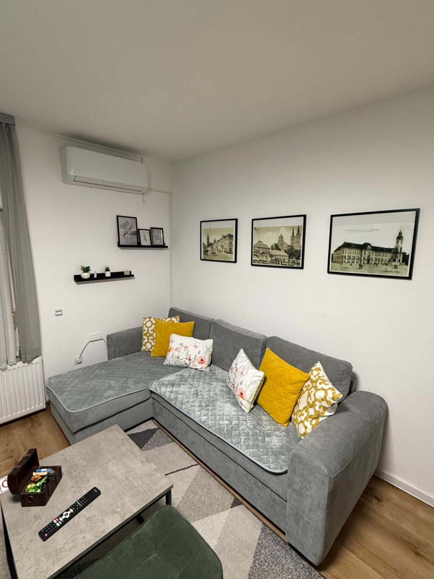 Apartman Hd Ðakovo Esterno foto